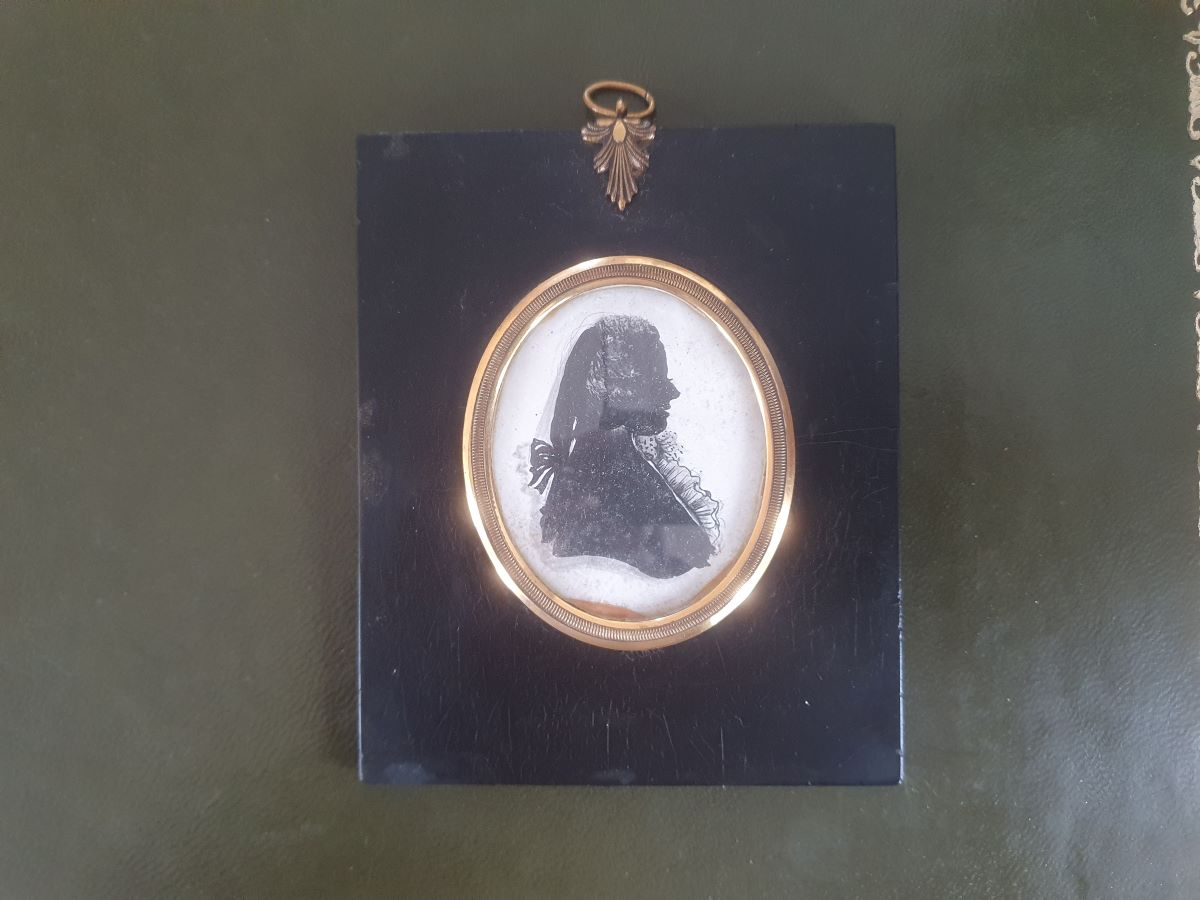 Early 19th Century Silhouette Of A Lady