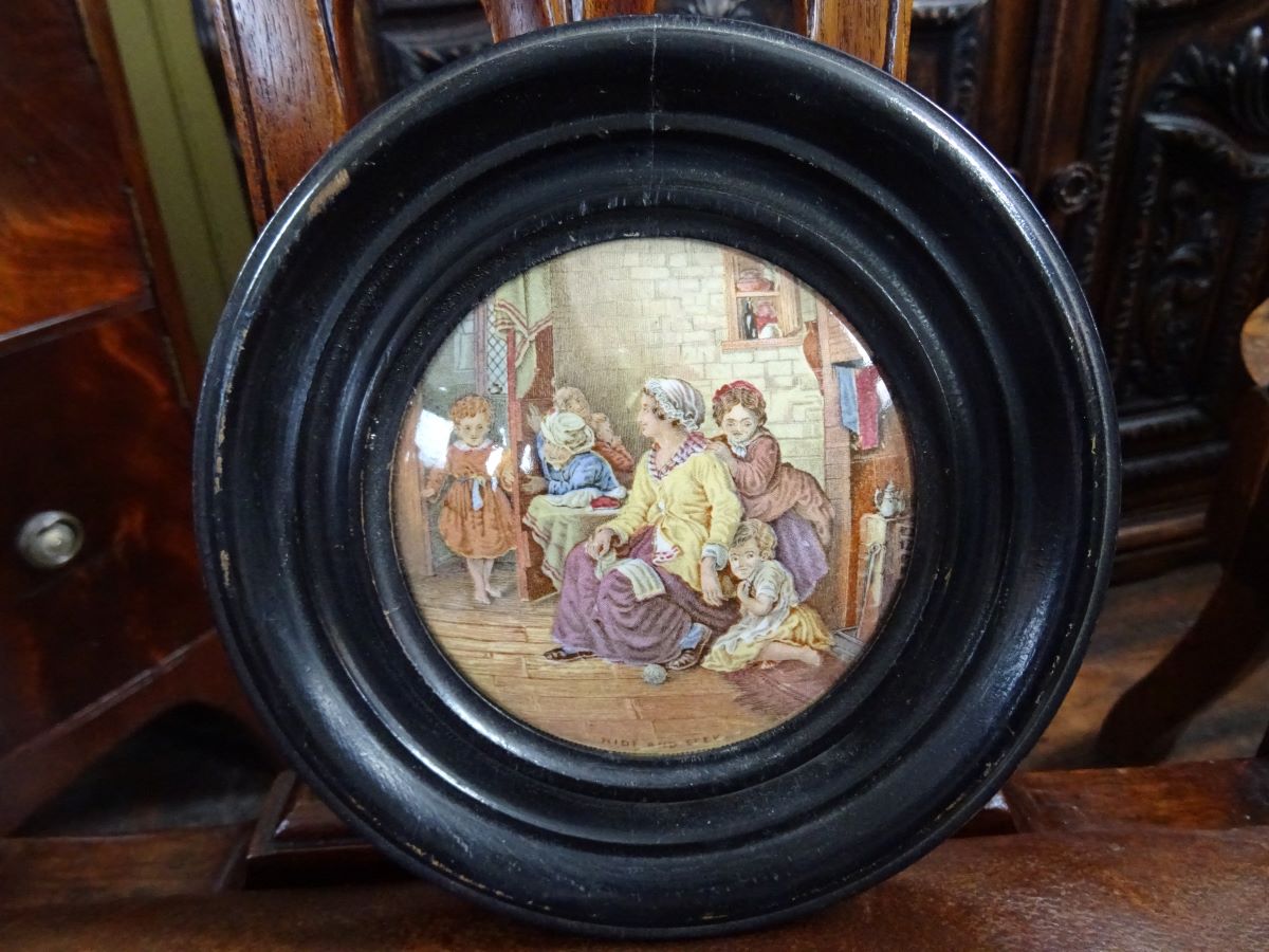 Early Prattware pot lid