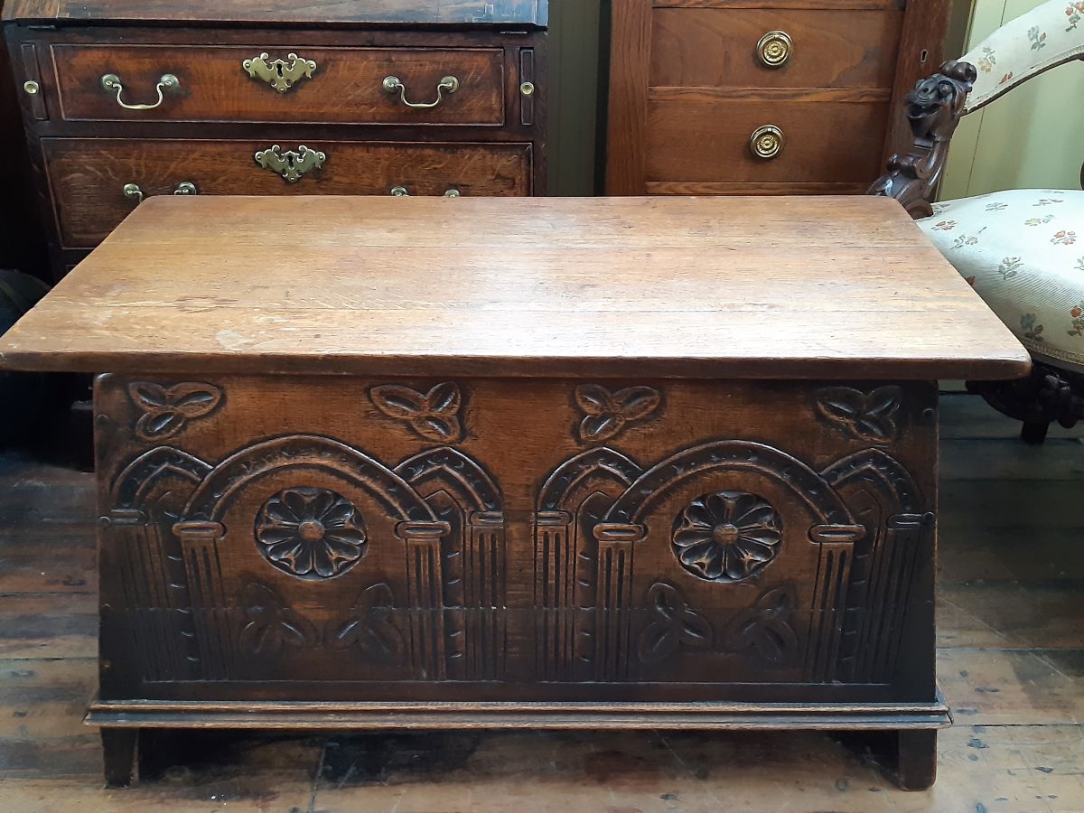 1920's Oak coffer/ blanket box