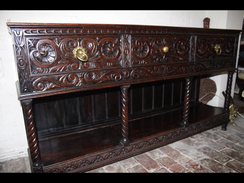 Georgian oak dresser