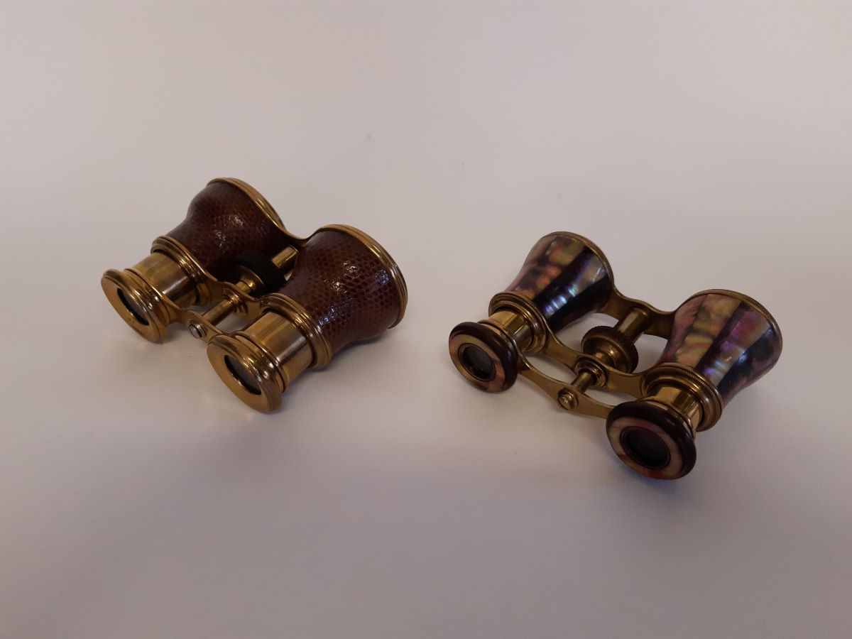 French opera glasses