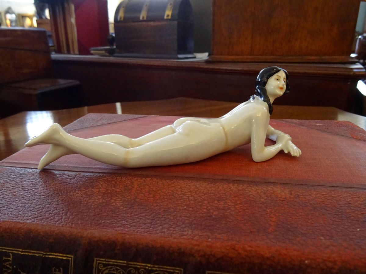 Art Nouveau Porcelain Bathing Beauty