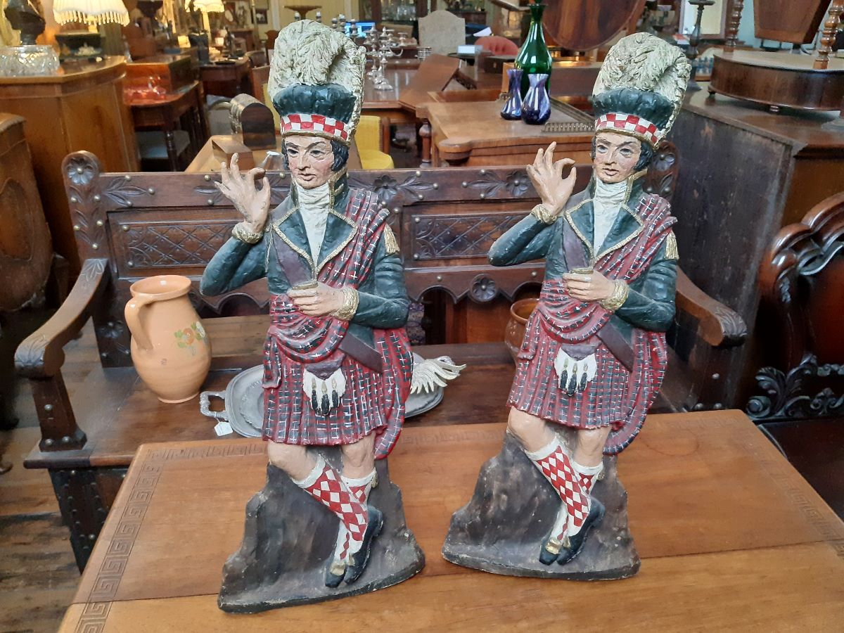 Pair Of Scottish Soldier Dummy Boards