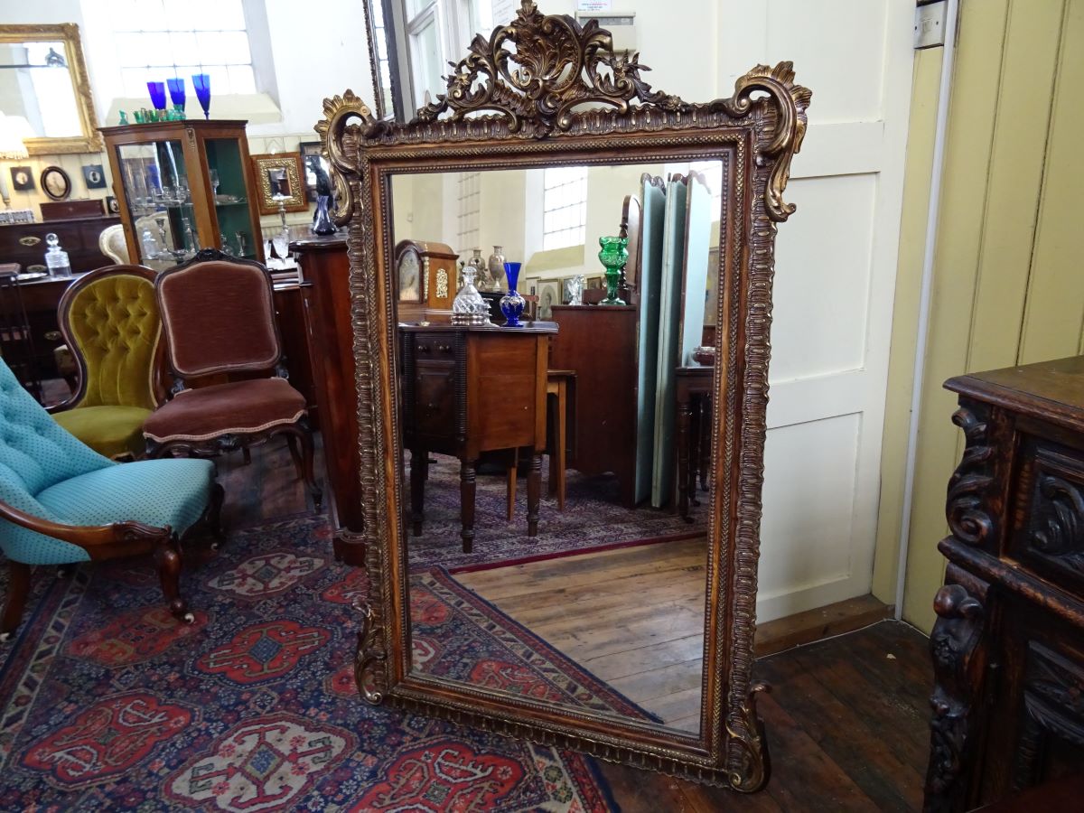 19th Century French carved gilt mirror