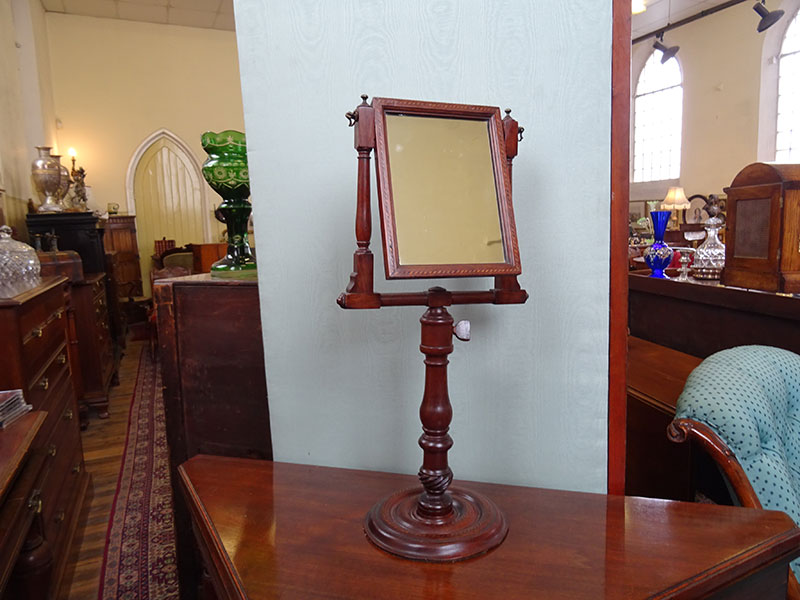 Georgian mahogany adjustable shaving mirror