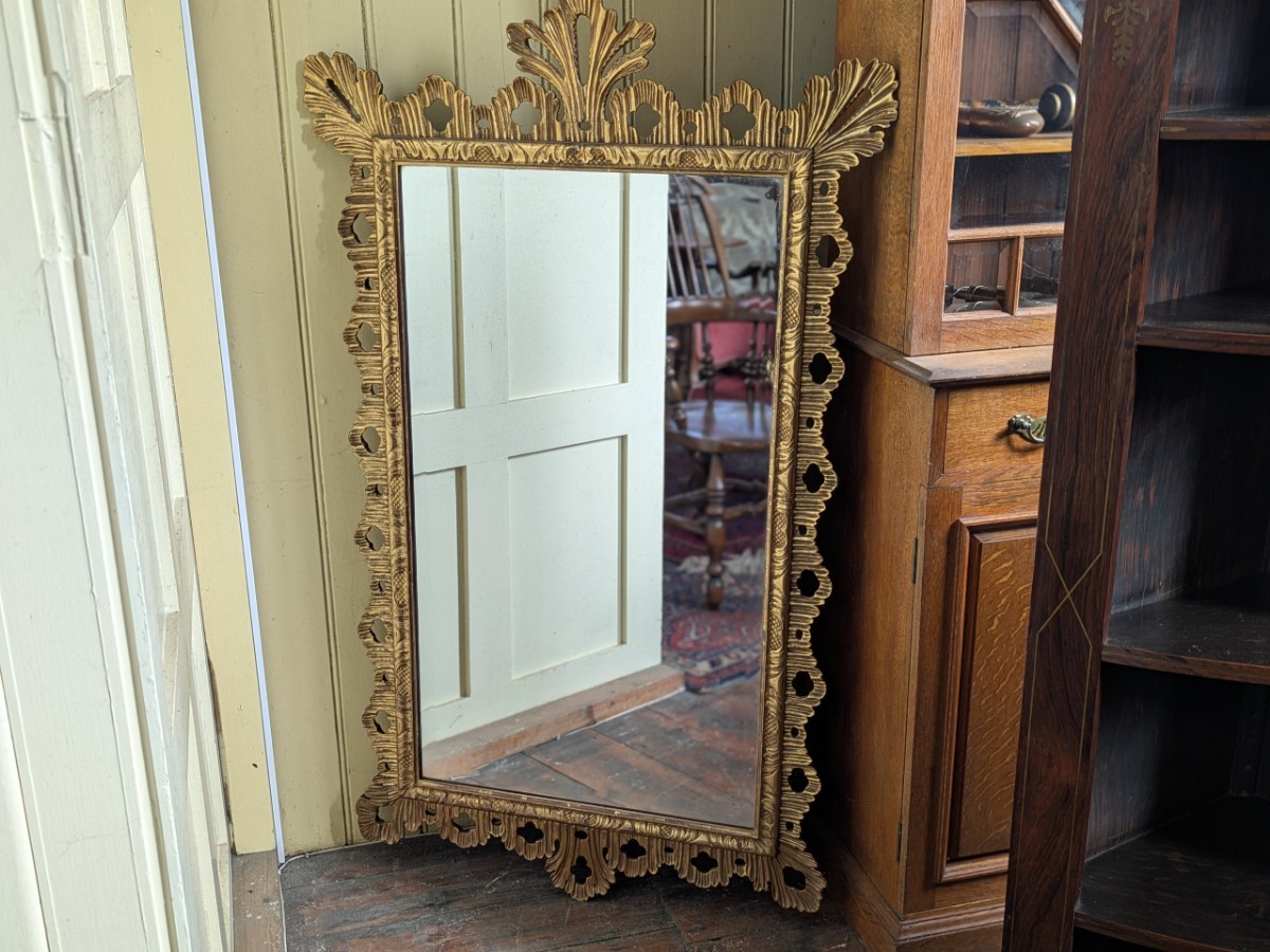 Georgian Carved Gilt-Framed Wall Mirror
