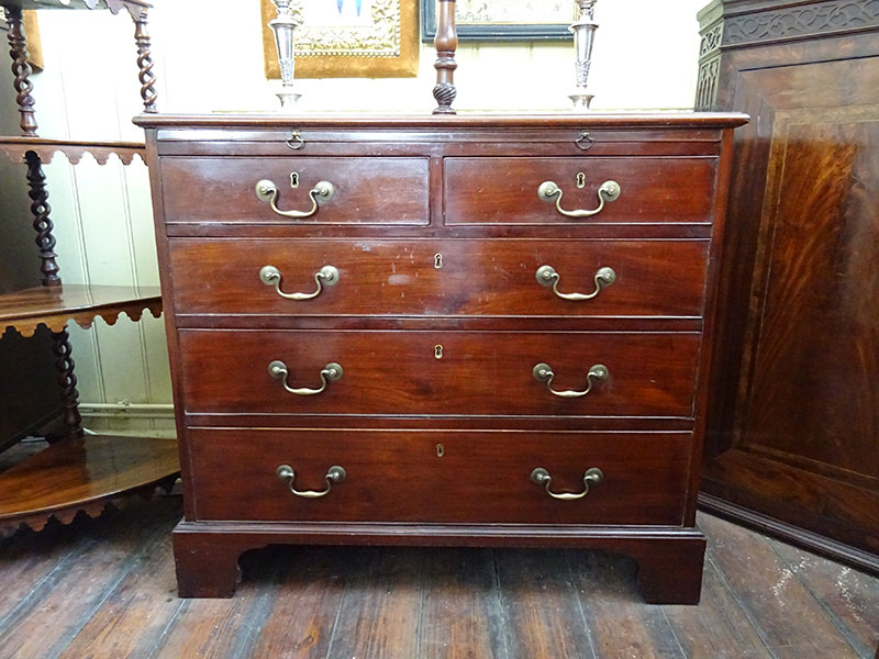 George 111 mahogany chest of drawers