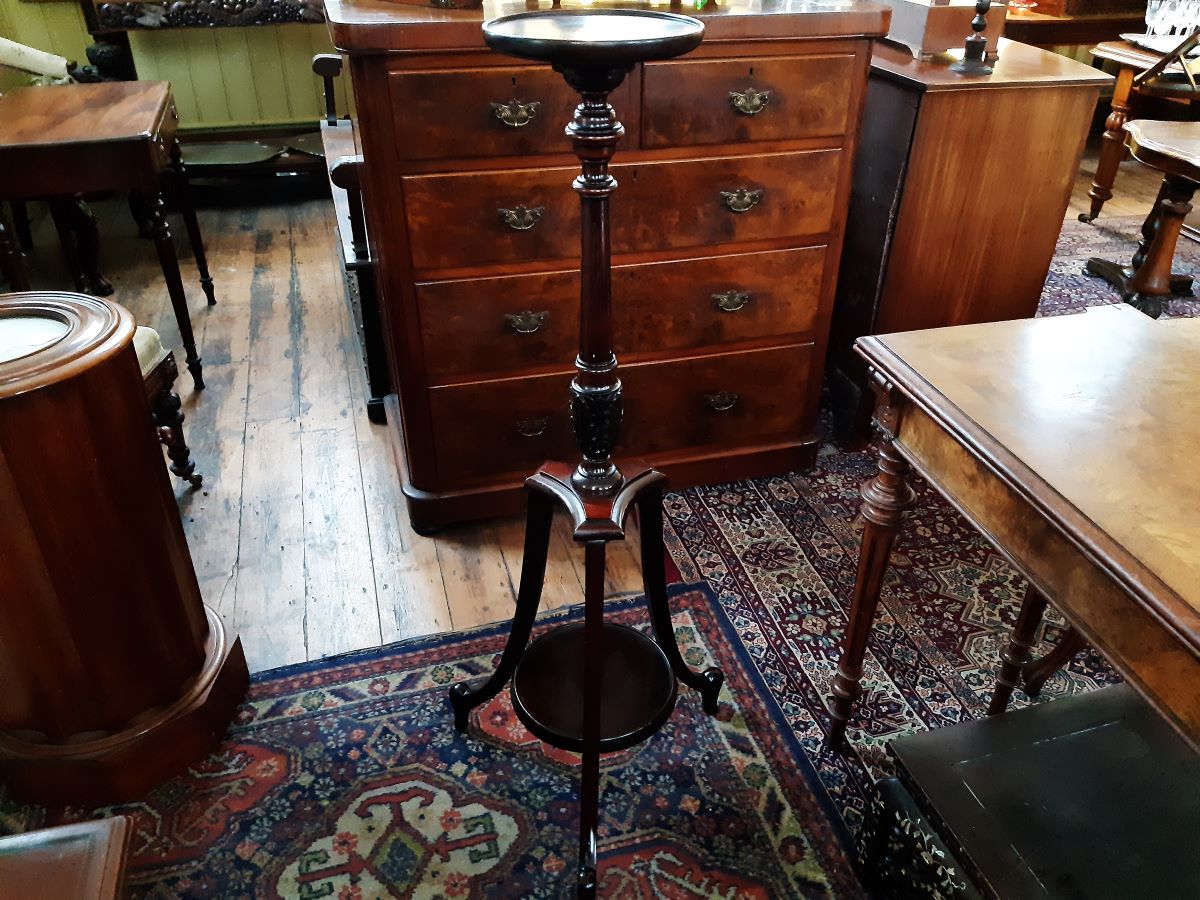 Late Victorian Mahogany Pedestal Stand