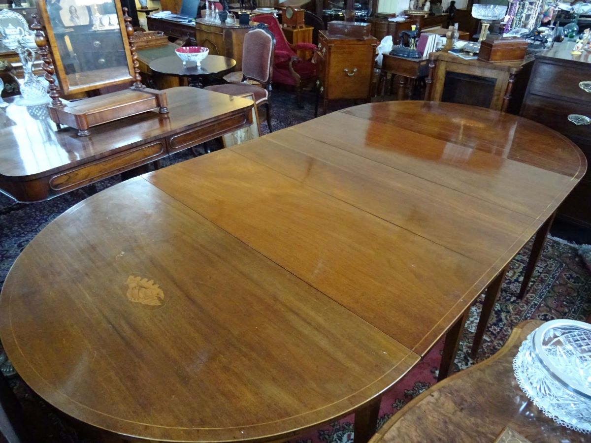 George 111 mahogany dining table