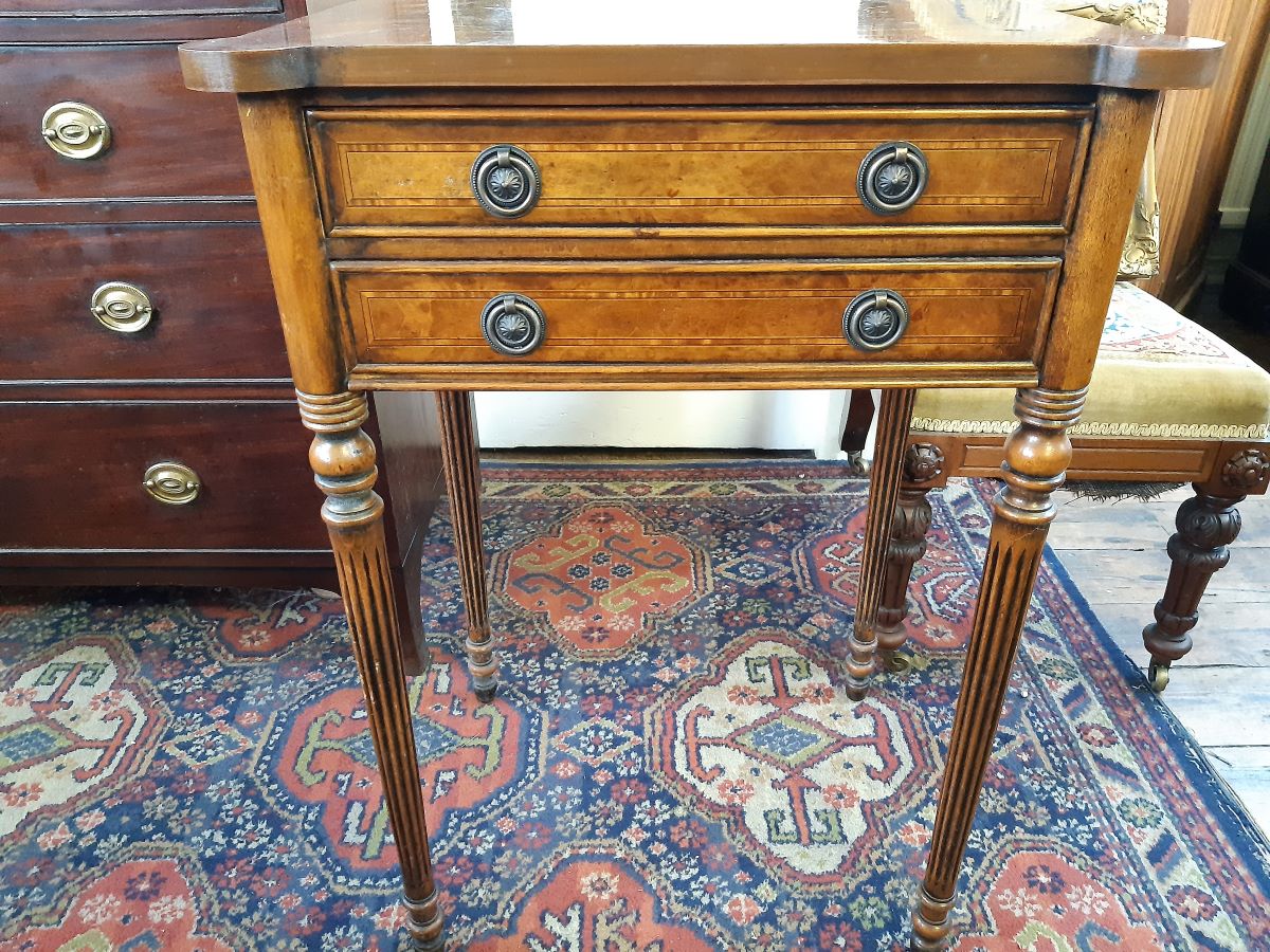 Georgian burr walnut side table